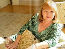 Lesley Nicol