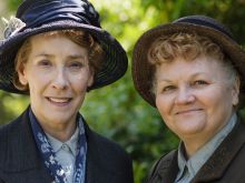 Lesley Nicol