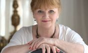 Lesley Nicol