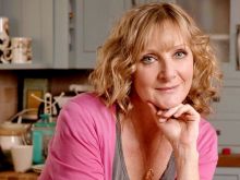 Lesley Sharp