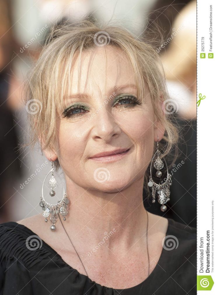 Lesley Sharp