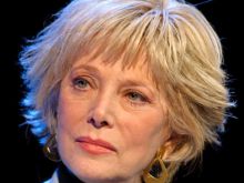Lesley Stahl photo