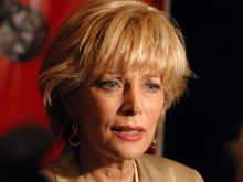 Lesley Stahl photo
