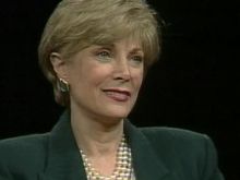Lesley Stahl photo