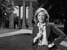 Lesley Stahl photo