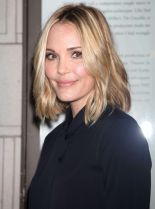 Leslie Bibb #39862 picture (Portrait Medium)
