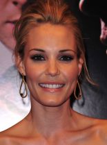 Leslie Bibb