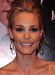 Leslie Bibb
