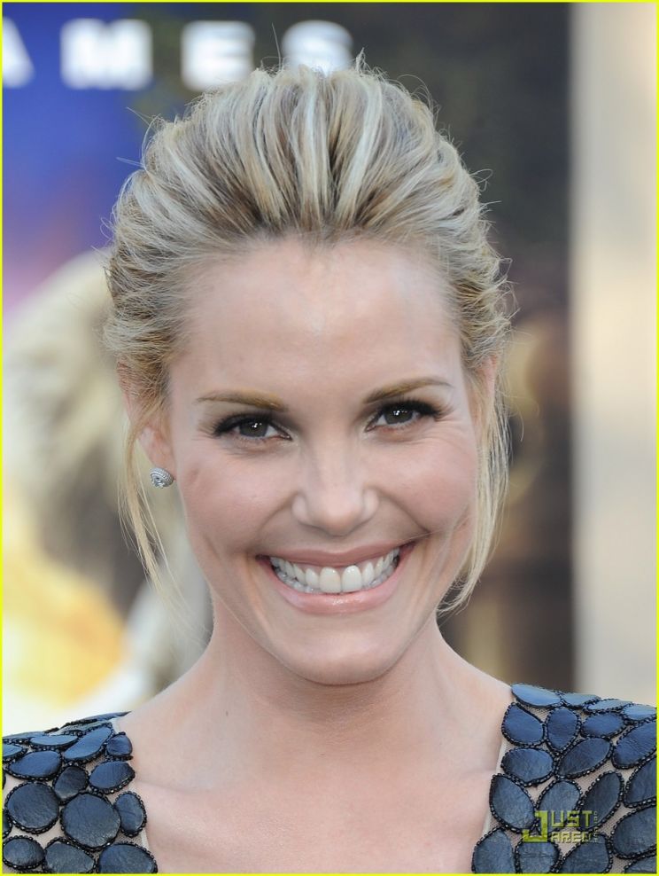 Leslie Bibb