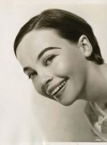 Leslie Caron #153026 picture (Portrait Medium)