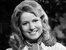 Leslie Charleson