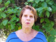 Leslie Dixon