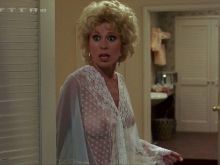 Leslie Easterbrook