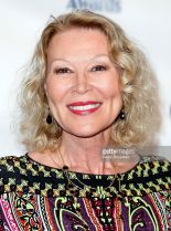 Leslie Easterbrook