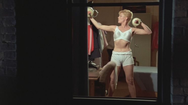 Leslie Easterbrook