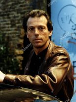 Leslie Grantham