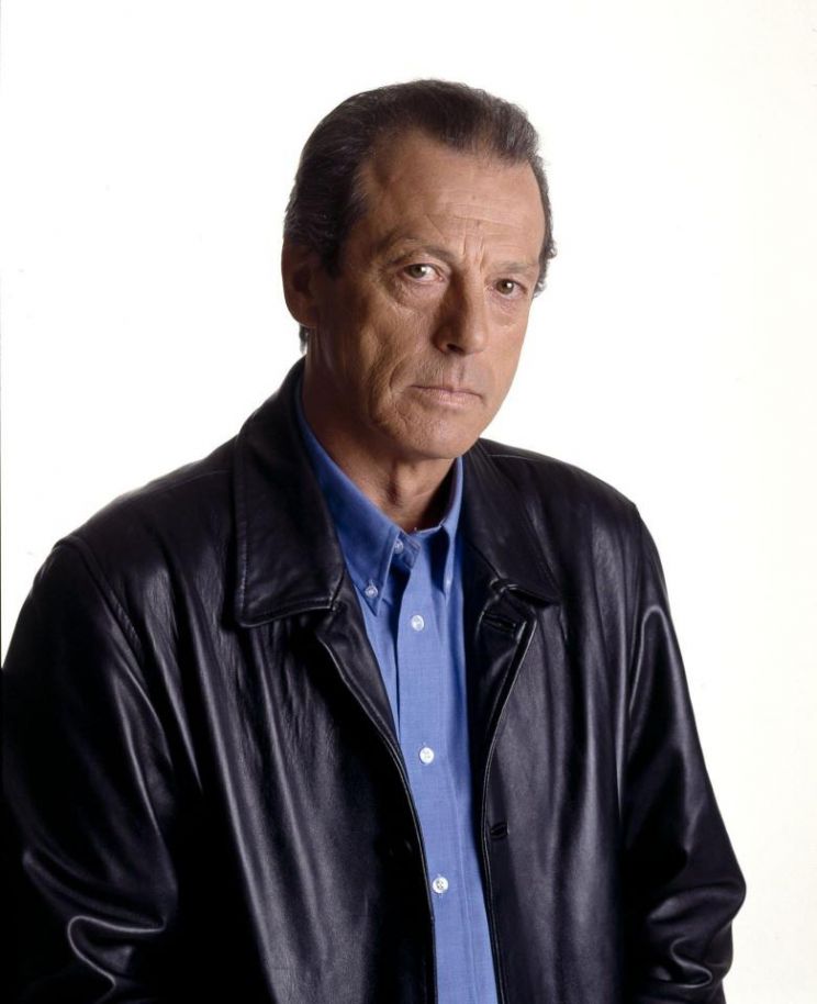 Leslie Grantham