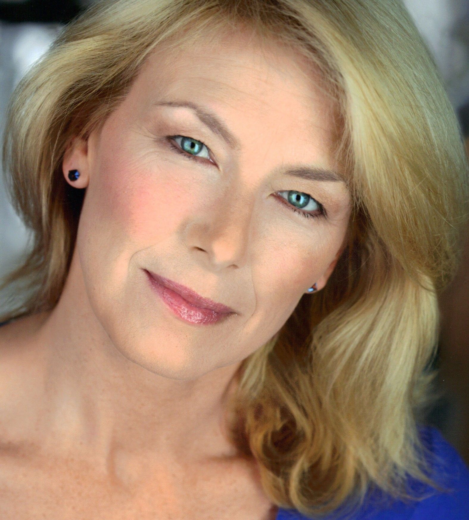 Pictures of Leslie Hendrix