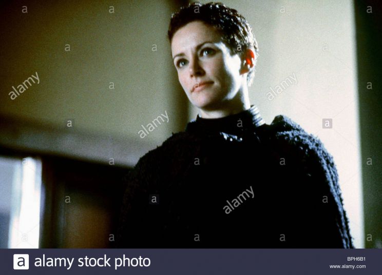 Leslie Hope