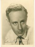 Leslie Howard