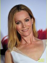 Leslie Mann photo