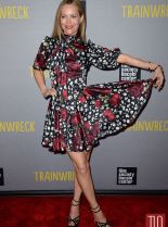 Leslie Mann photo