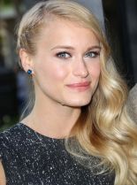 Leven Rambin #189347 picture (Portrait Medium)