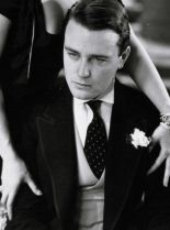 Lew Ayres