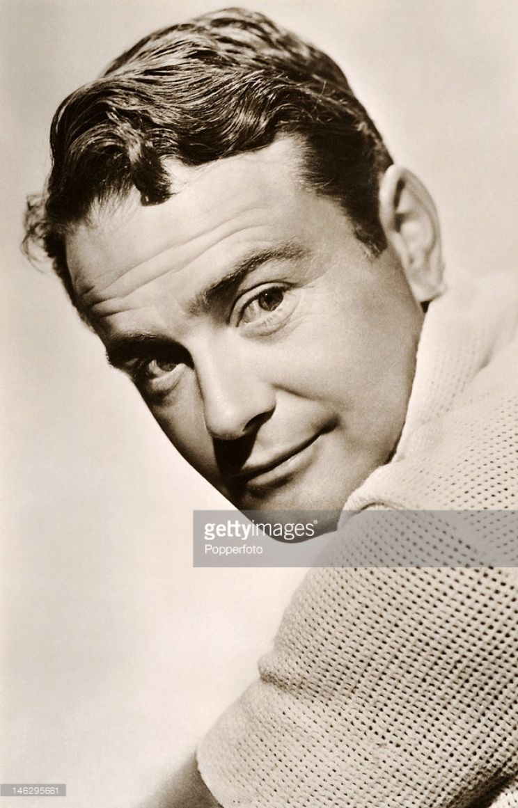 Lew Ayres