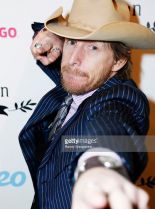 Lew Temple