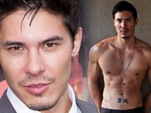 Lewis Tan photo