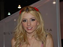 Lexi Belle