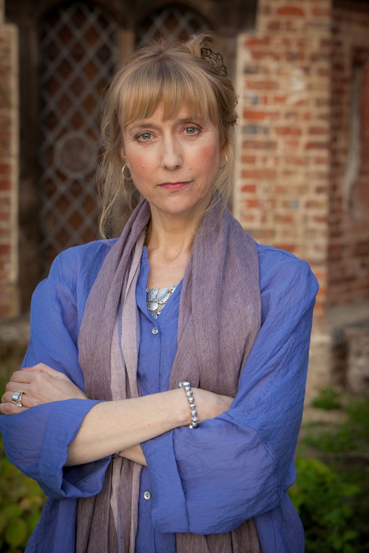 Lia Williams