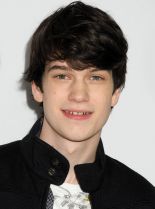 Liam James