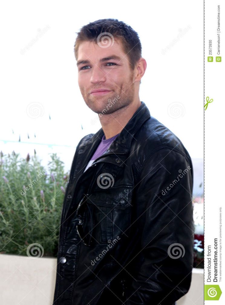 Liam McIntyre