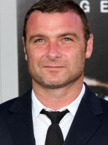 Liev Schreiber photo
