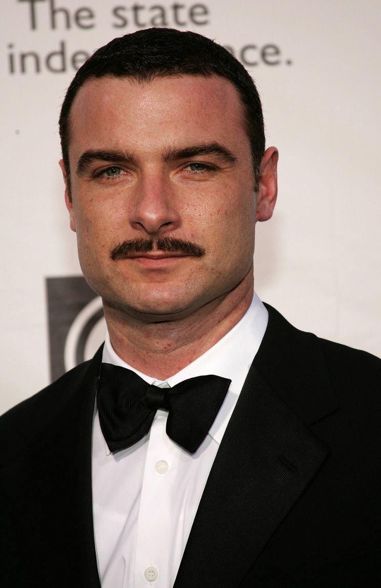 Liev Schreiber