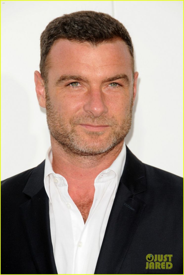 Liev Schreiber