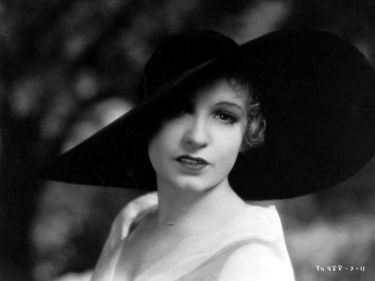 Lili Damita