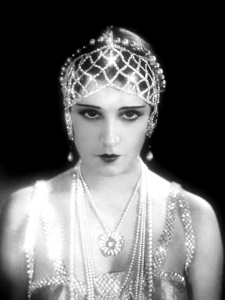 Lili Damita