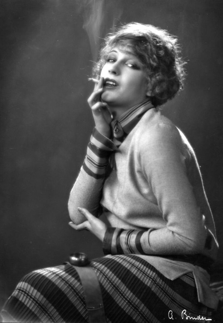 Lili Damita