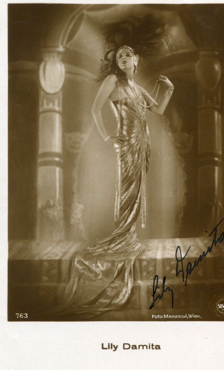 Lili Damita