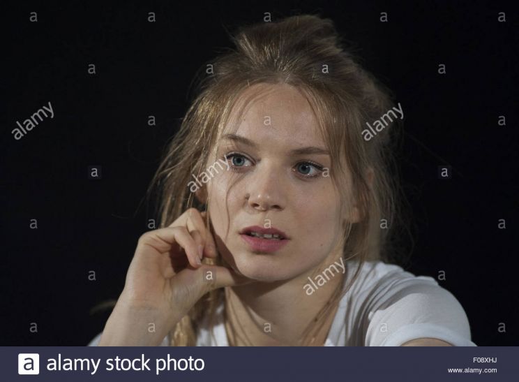 Lilith Stangenberg
