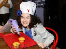 Lilla Crawford photo