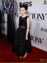 Lilla Crawford photo