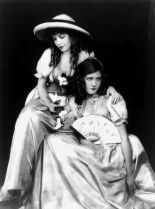 Lillian Gish photo
