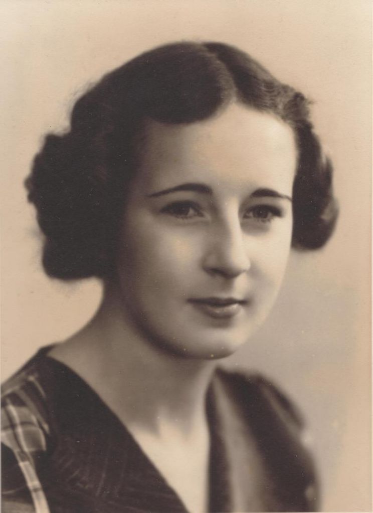 Lillian Hurst