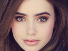 Lily Collins