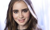 Lily Collins