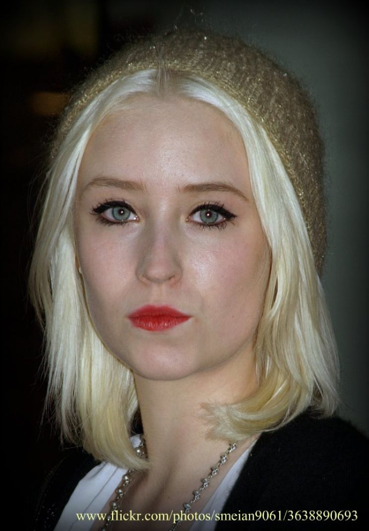 Lily Loveless